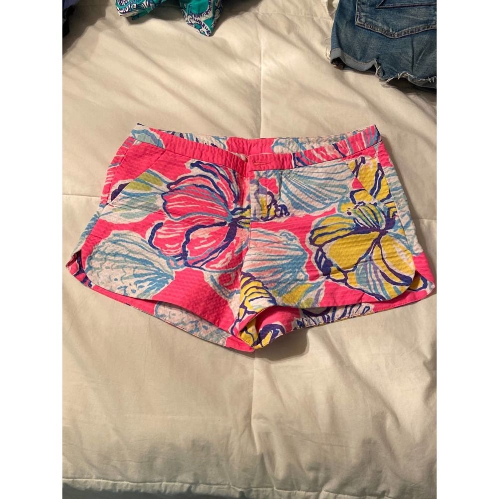 Lilly Pulitzer Women's Shorts Size 0 Pink‎ Floral Seashell Print